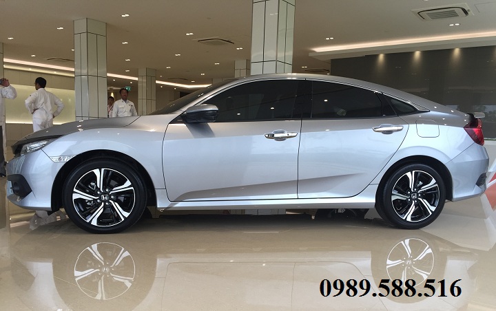 honda-civic-2018-mau-ghi-bac-chon-mau-xe-phong-thuy