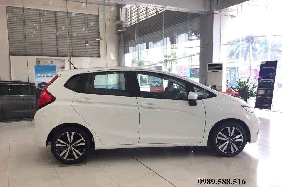 honda-jazz-2018-mau-trang-model-2019